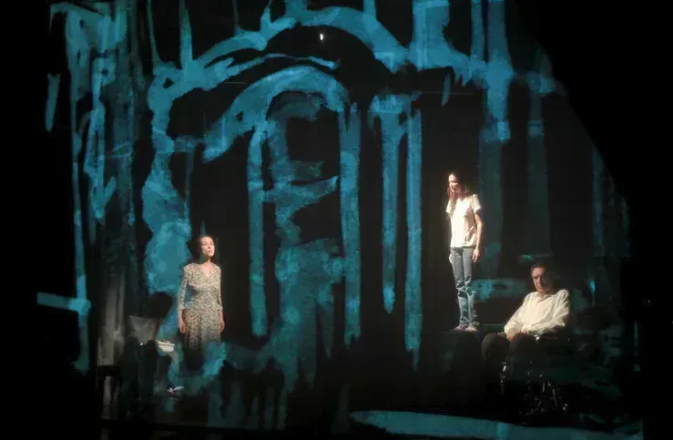 La Casa de los Espiritus - image 6