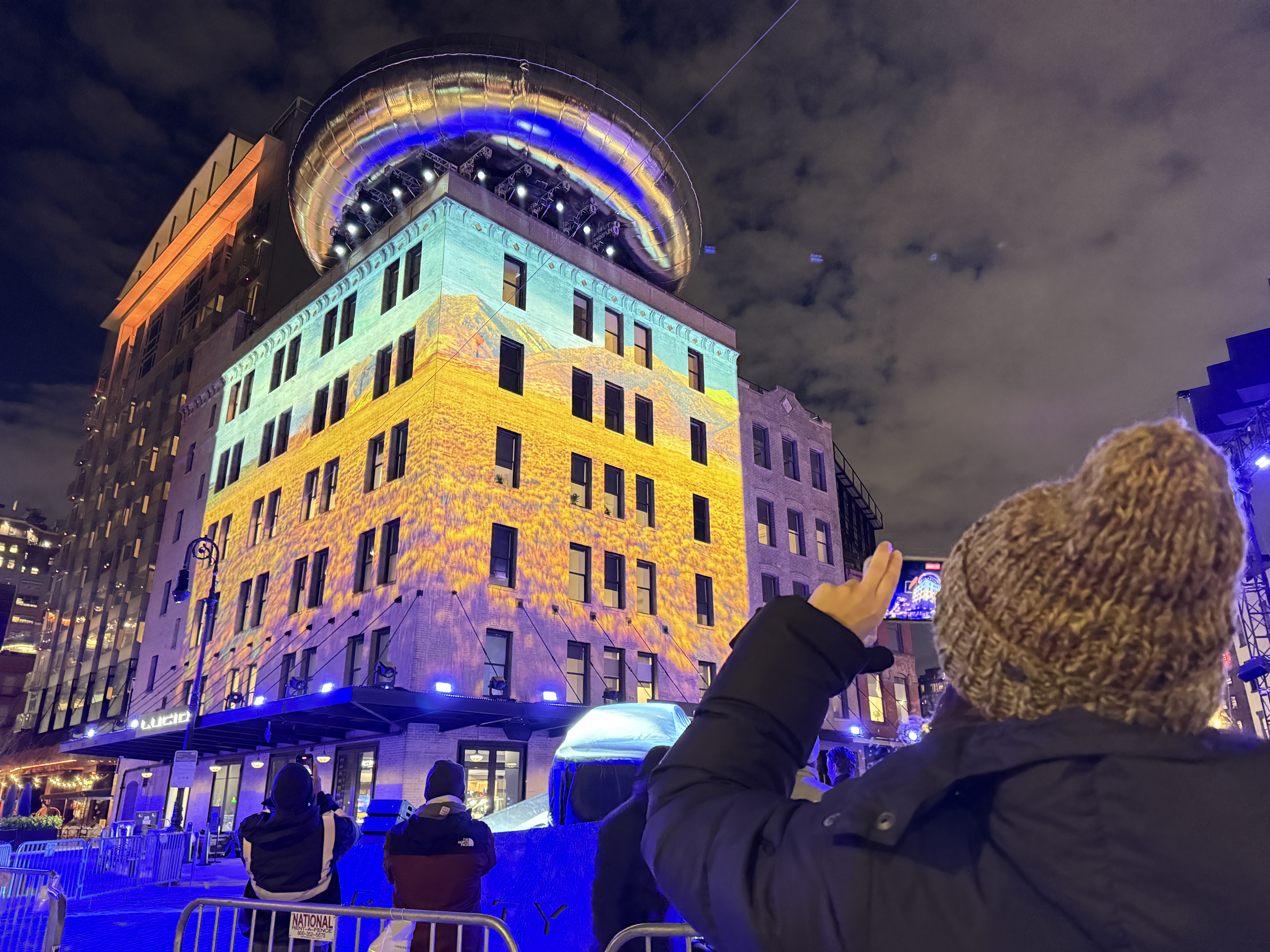 Lucid Gravity - image 3